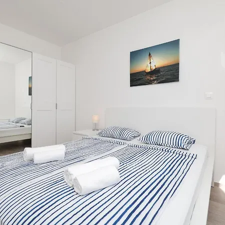 Holiday home Awesome In Privlaka (Zadar)