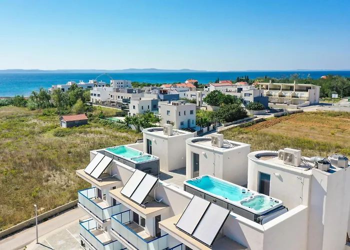 Ferienhaus Lovely In *