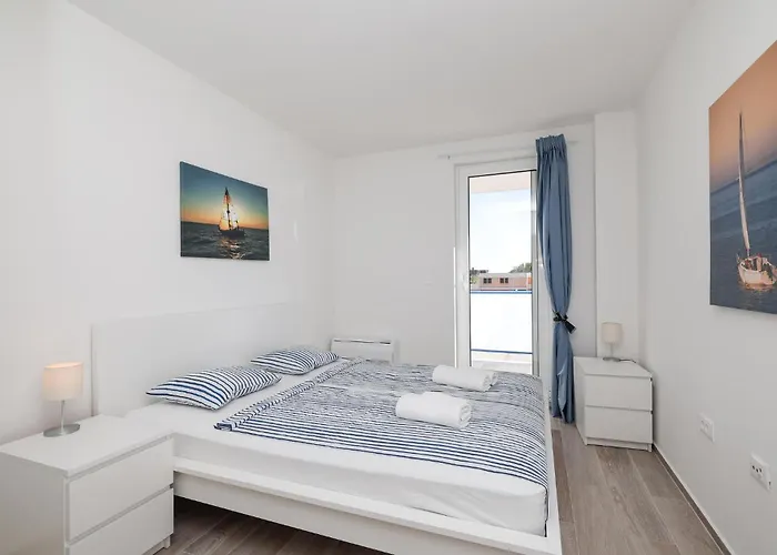 Lovely In Privlaka (Zadar)